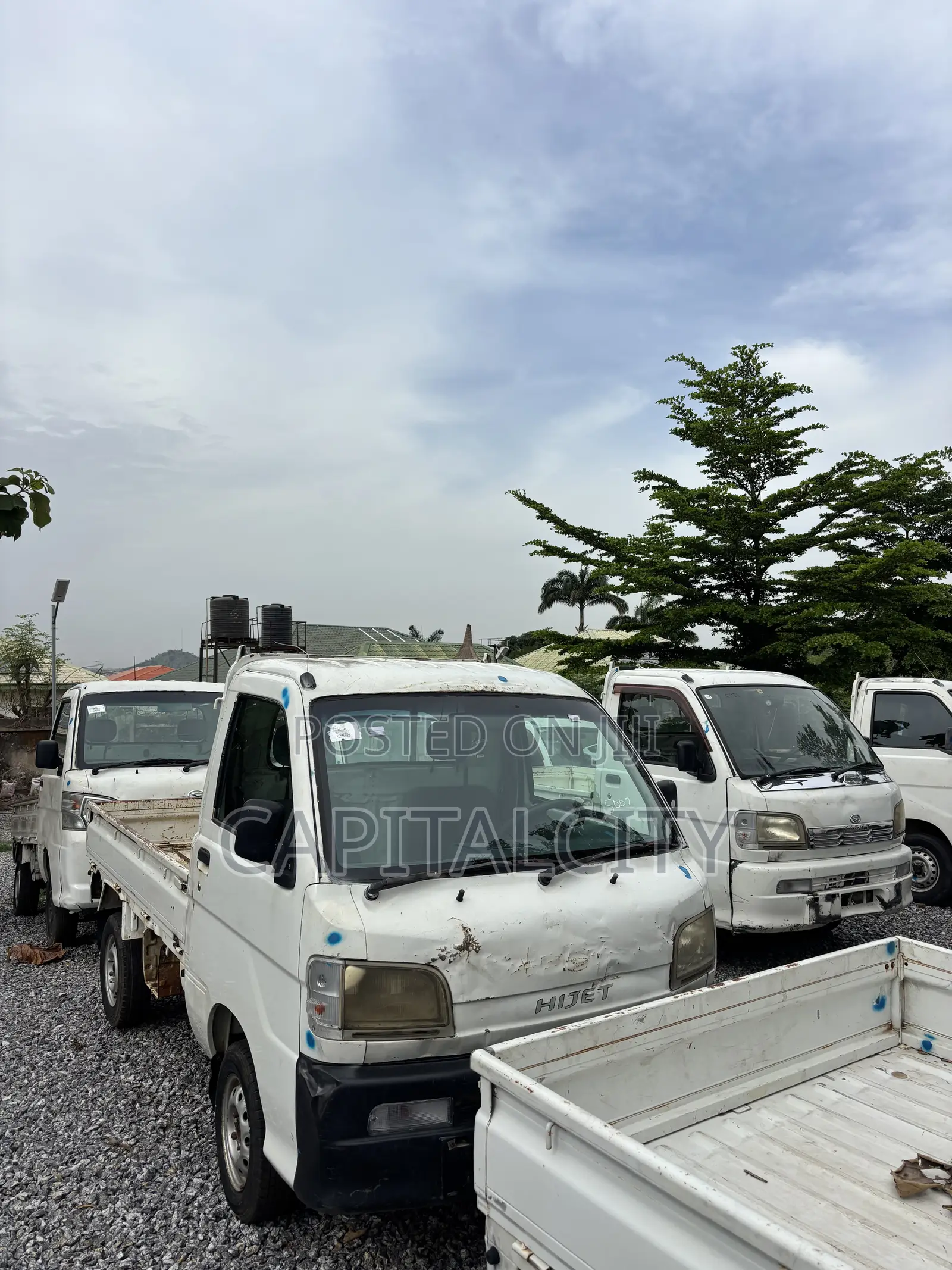 Daihatsu Hijet Trucks 2004 White