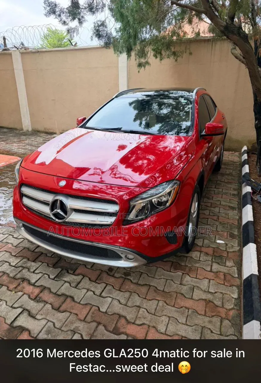Mercedes-Benz GLA 250 2016 Red