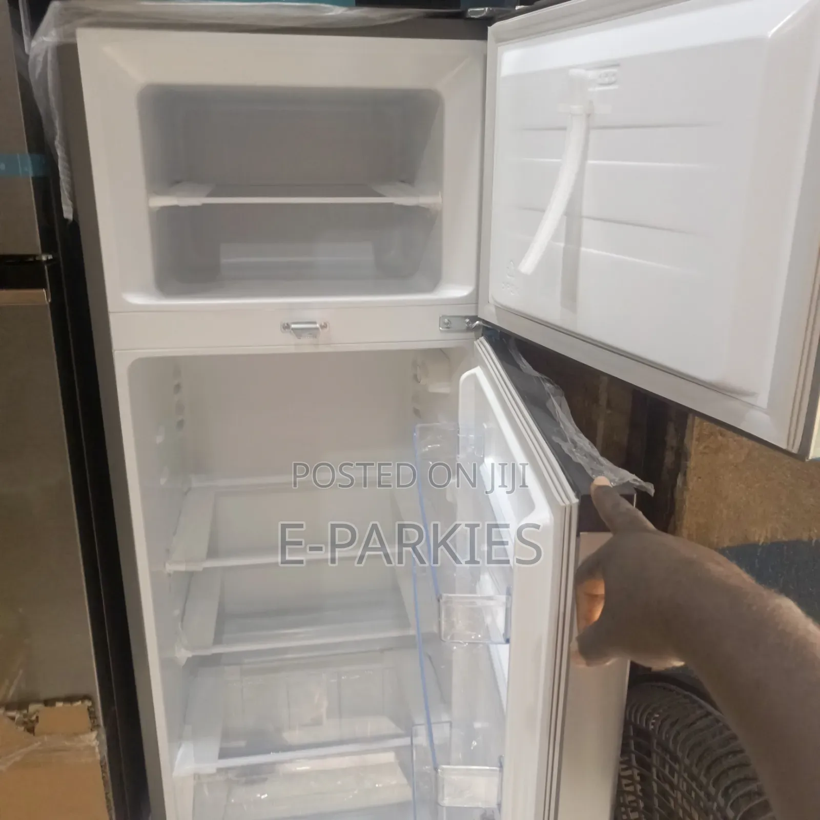 Hisense Refrigerator 200litre Double Door