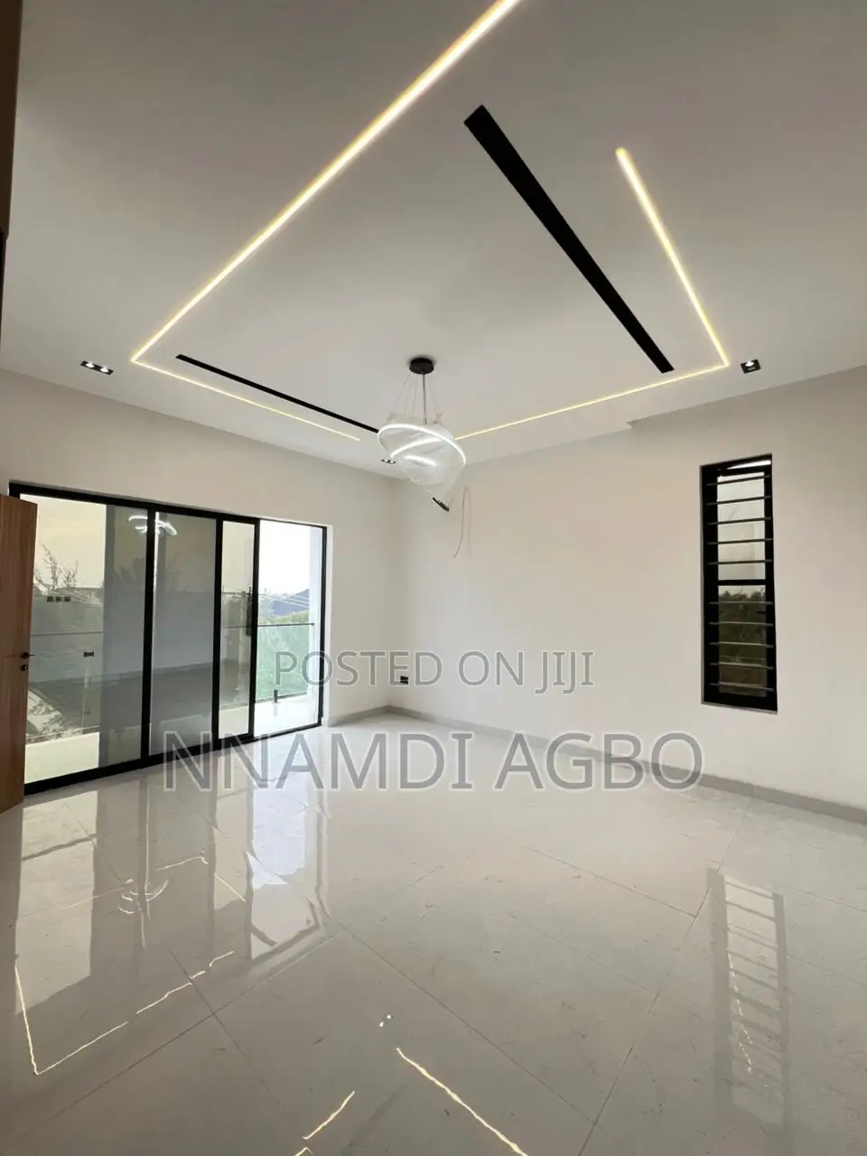 4bdrm Duplex in Ikota for sale