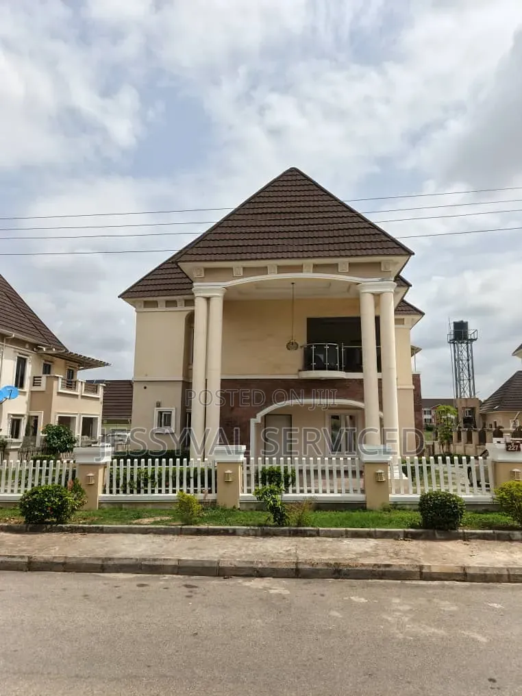 Luxury Single Room in a Duplex