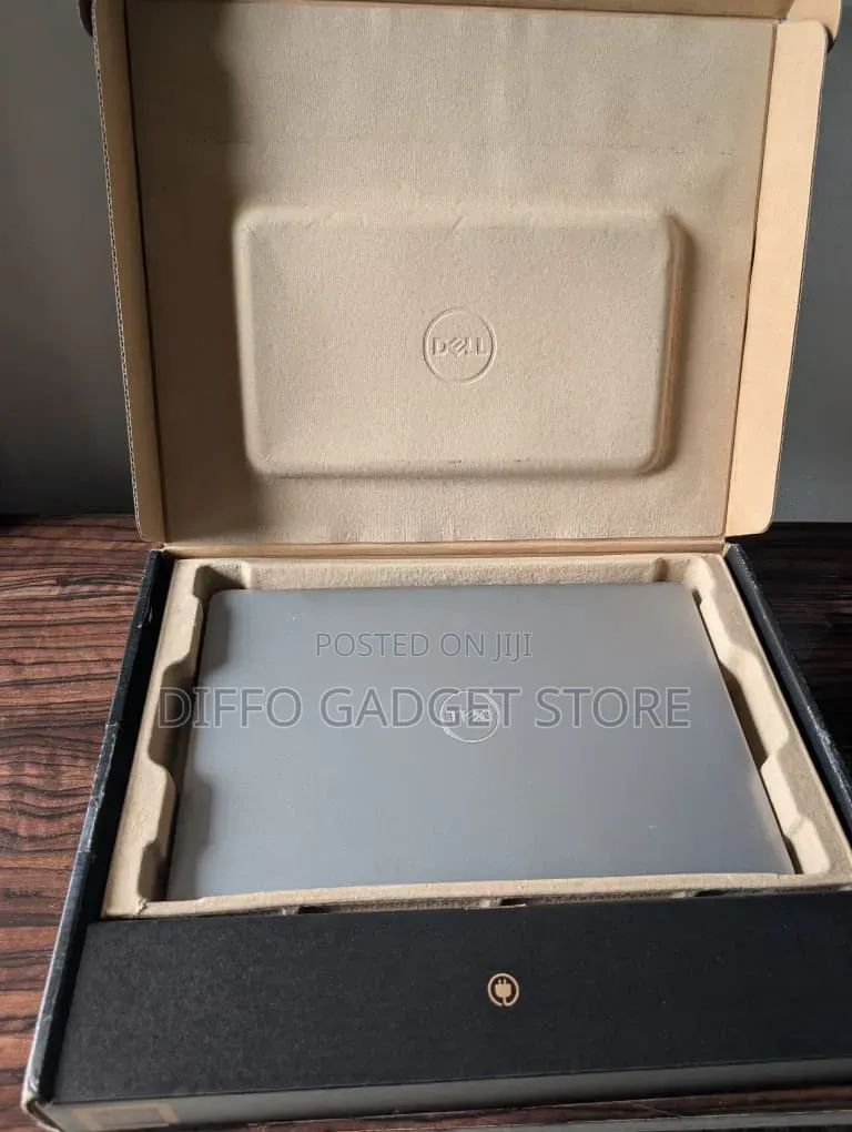 New Laptop Dell Latitude 5550 16GB Intel Core Ultra 5 SSD 512GB