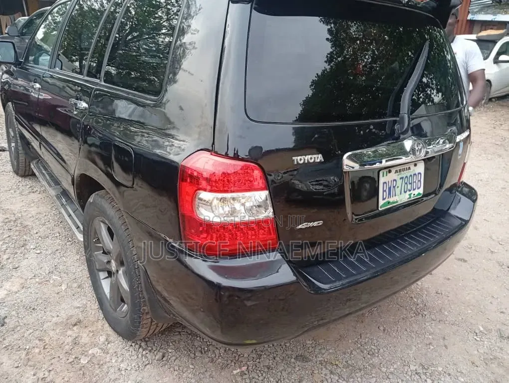 Toyota Highlander 2004 Black