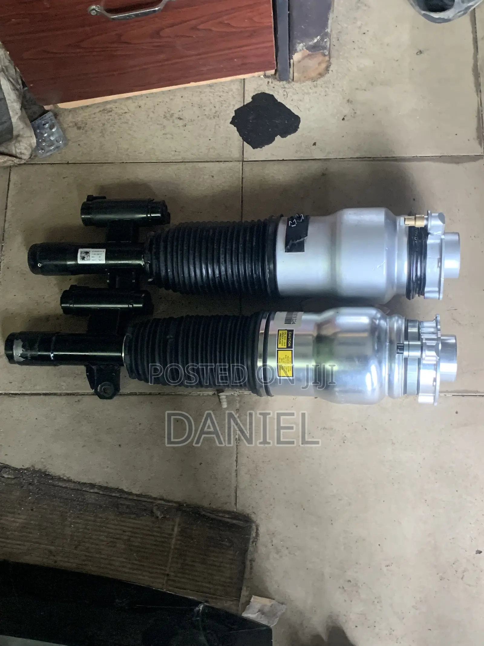 Rolls-Royce Cullinan Shock (Original Set)