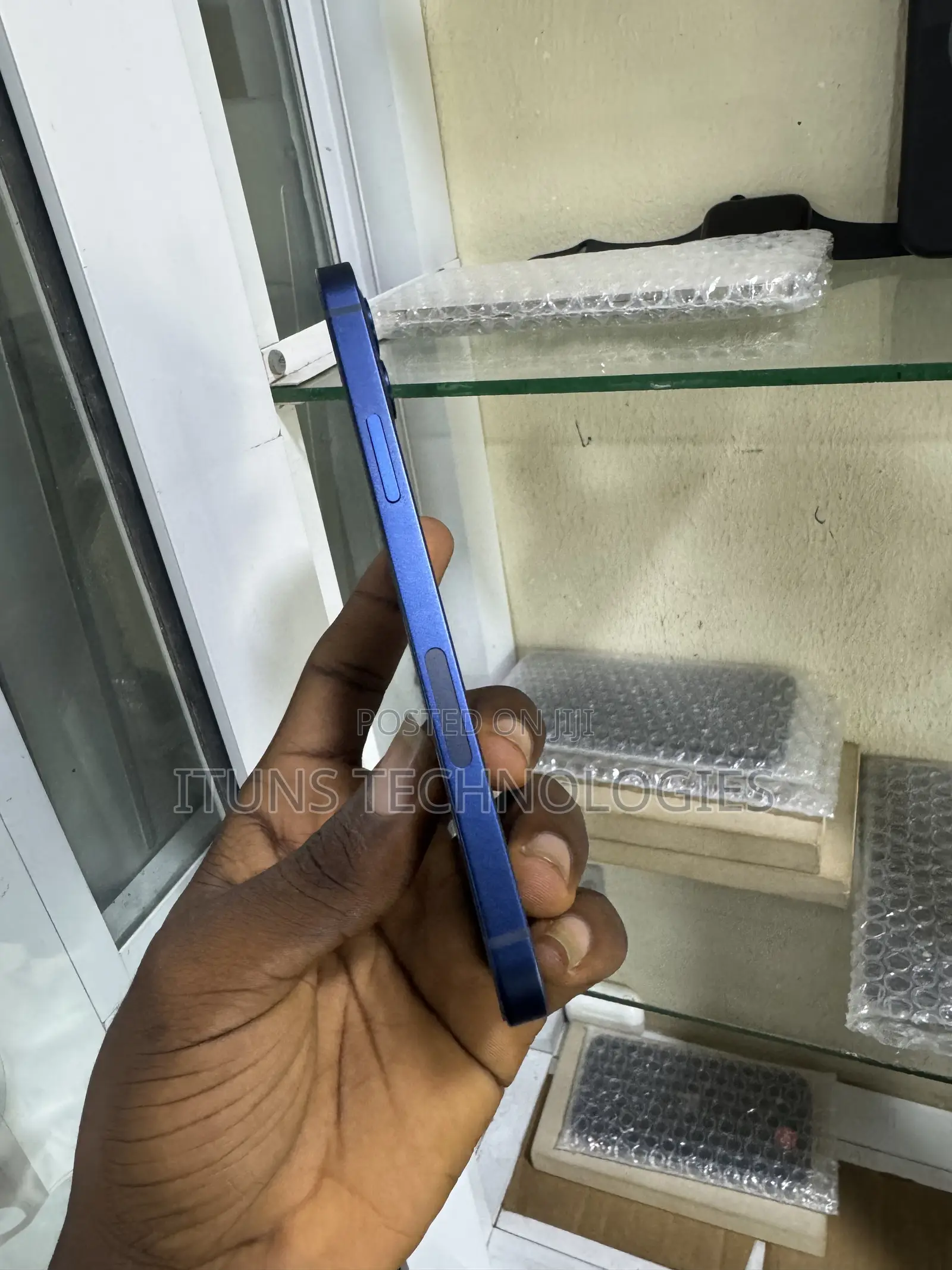 Apple iPhone 12 64 GB Blue