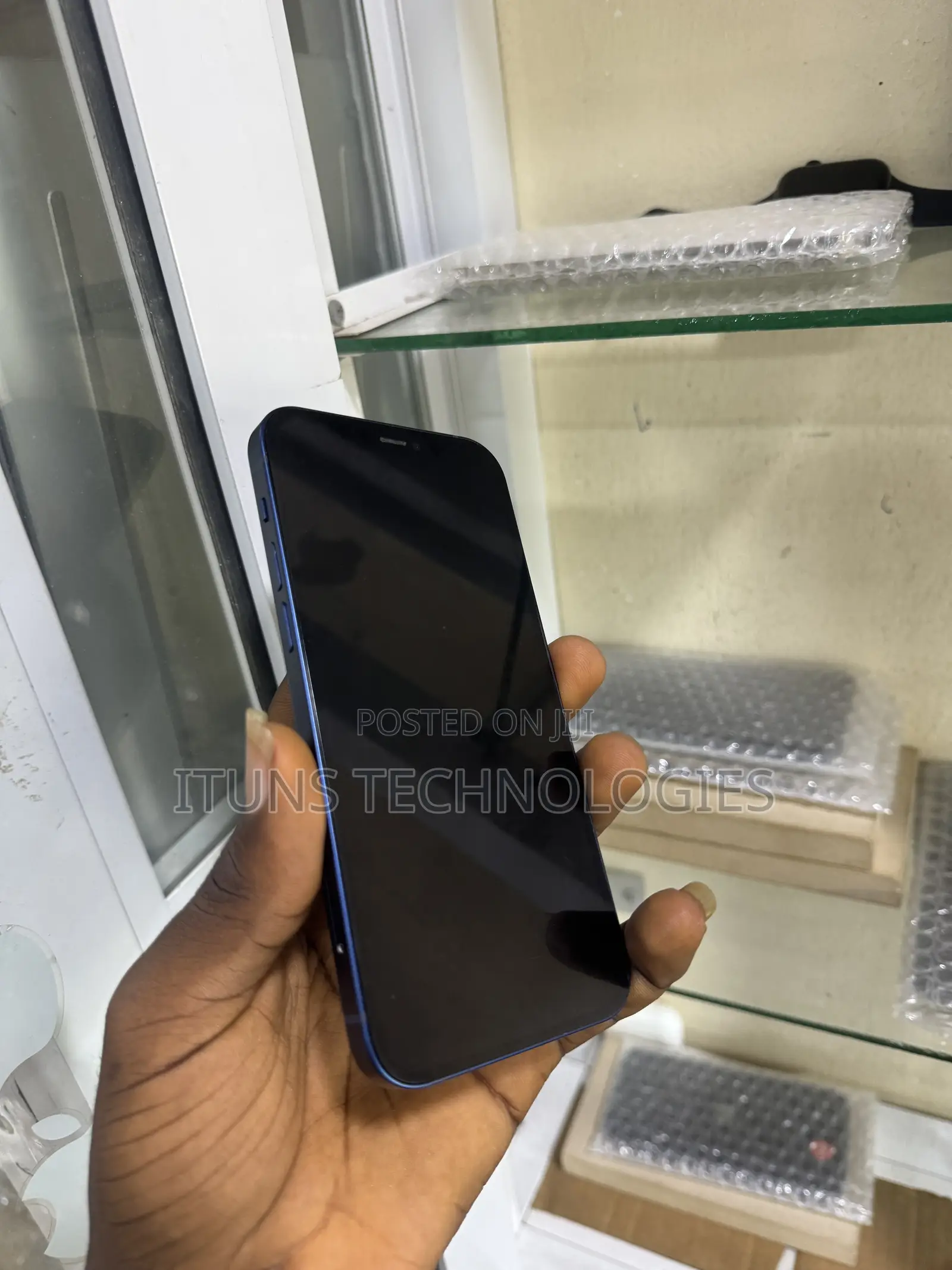 Apple iPhone 12 64 GB Blue