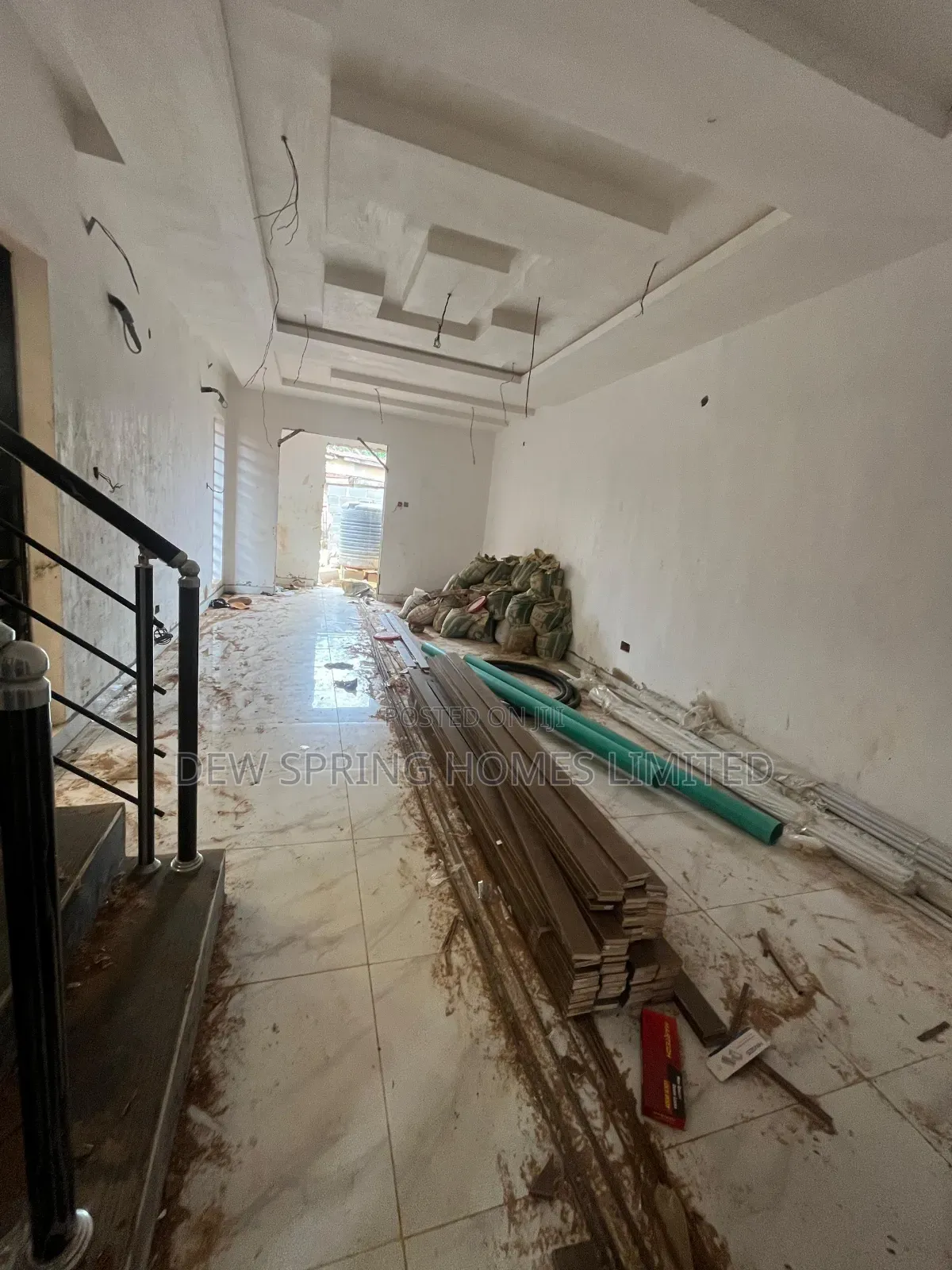 4bdrm Duplex in Ogba for sale