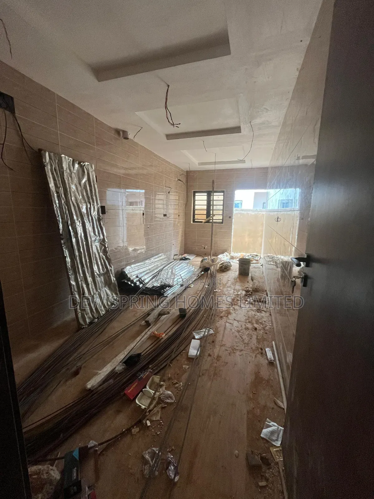 4bdrm Duplex in Ogba for sale