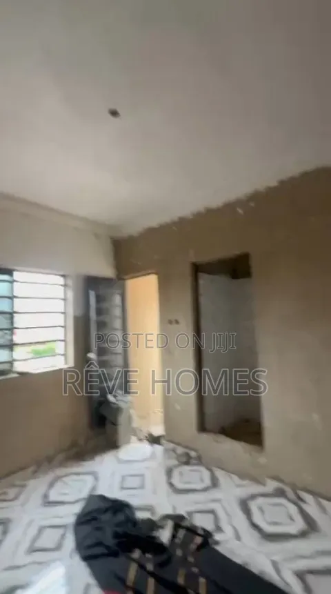 Mini Flat in Pedro for rent