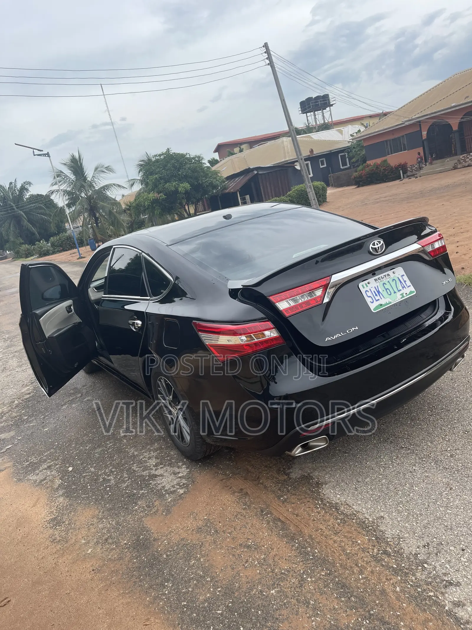 Toyota Avalon 2017 Black