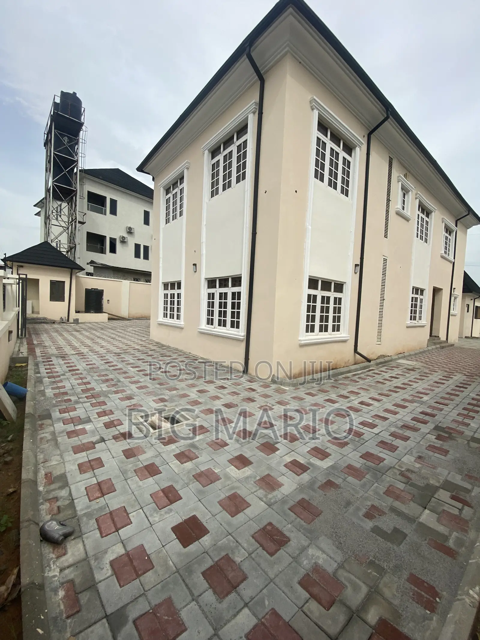 Furnished 5bdrm Duplex in Guzape Main for sale
