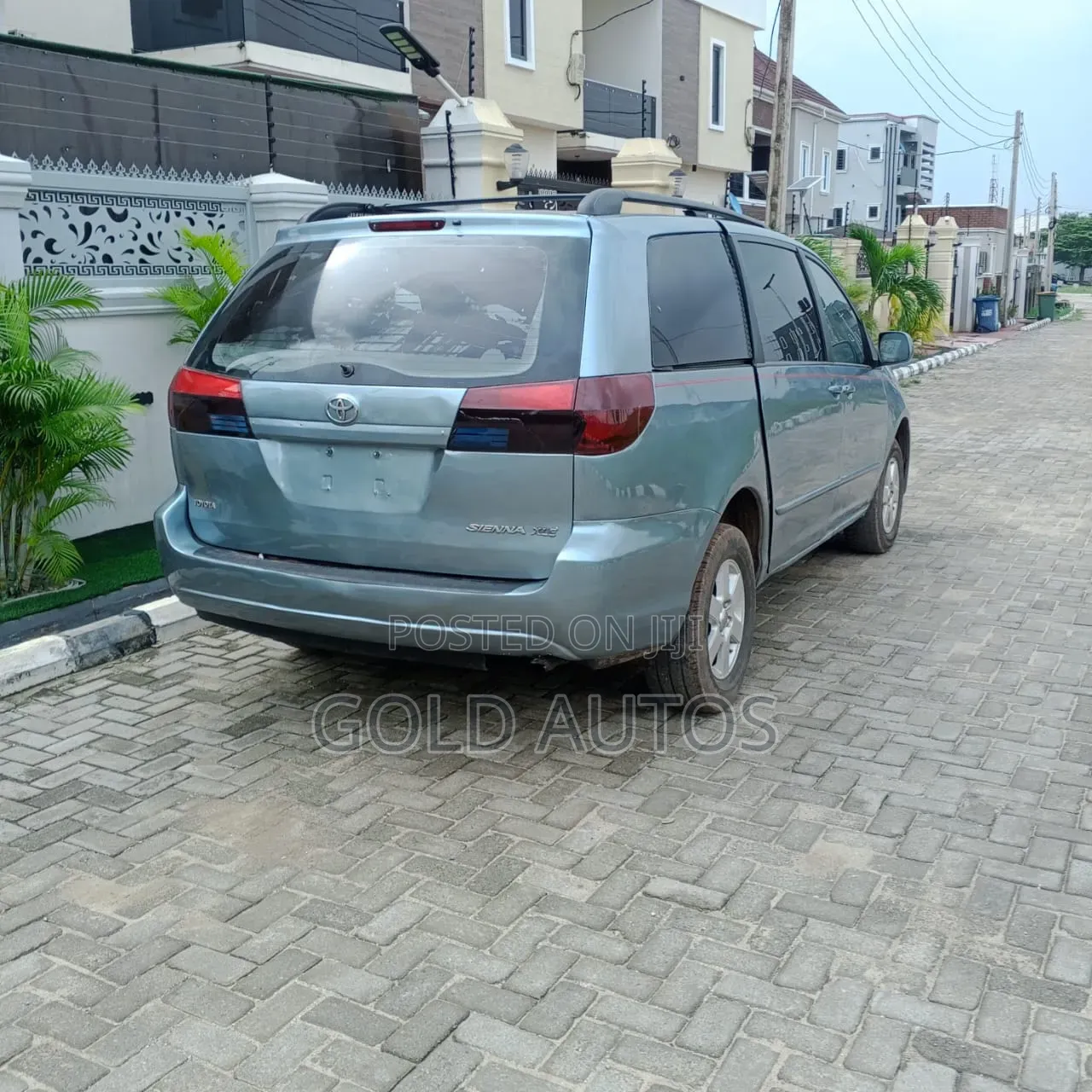 Toyota Sienna XLE 2005 Blue