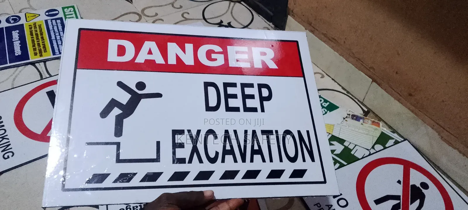 Danger Deep Excavation Signs W16x11.5 Ht