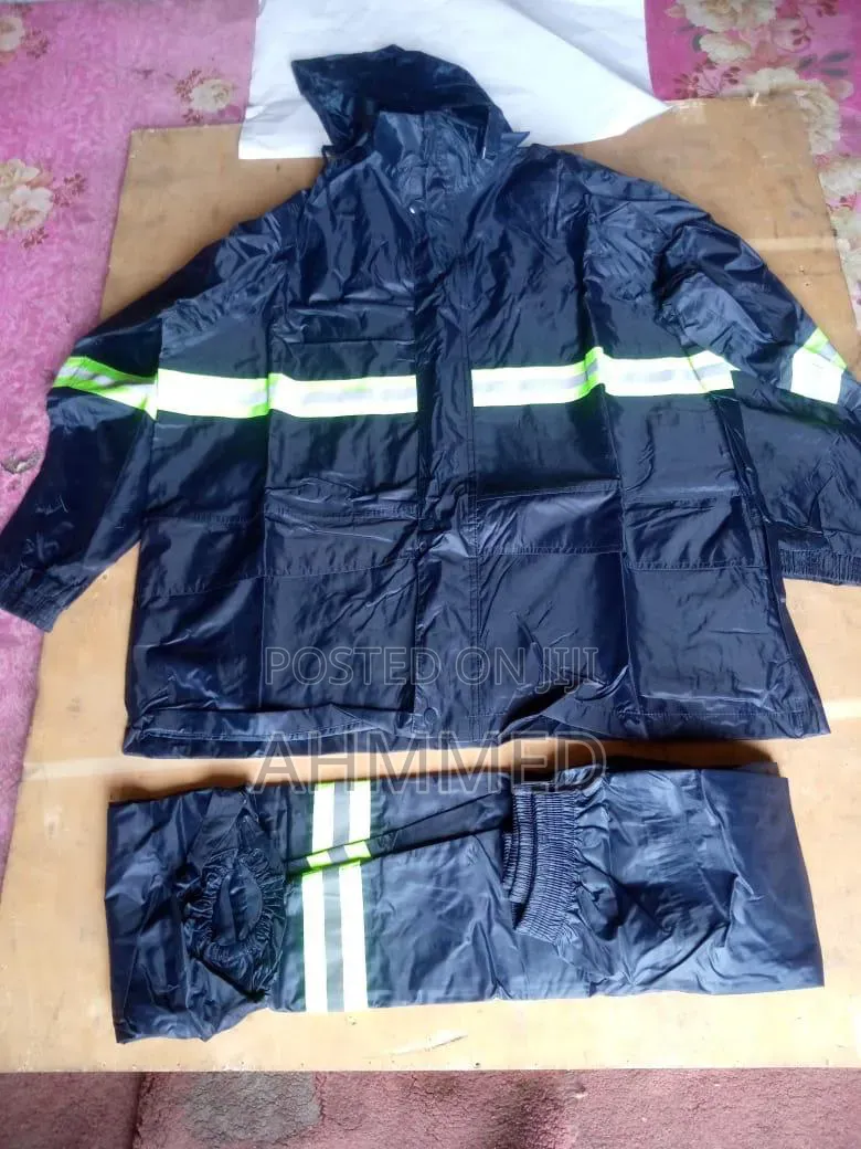 Polymer Rain Coat With Reflector