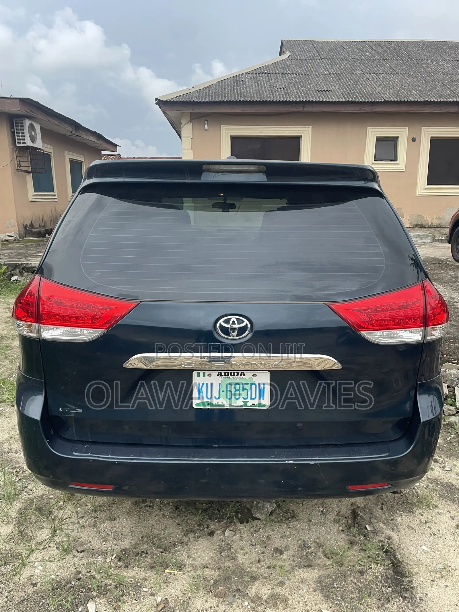 Toyota Sienna 2012 Blue