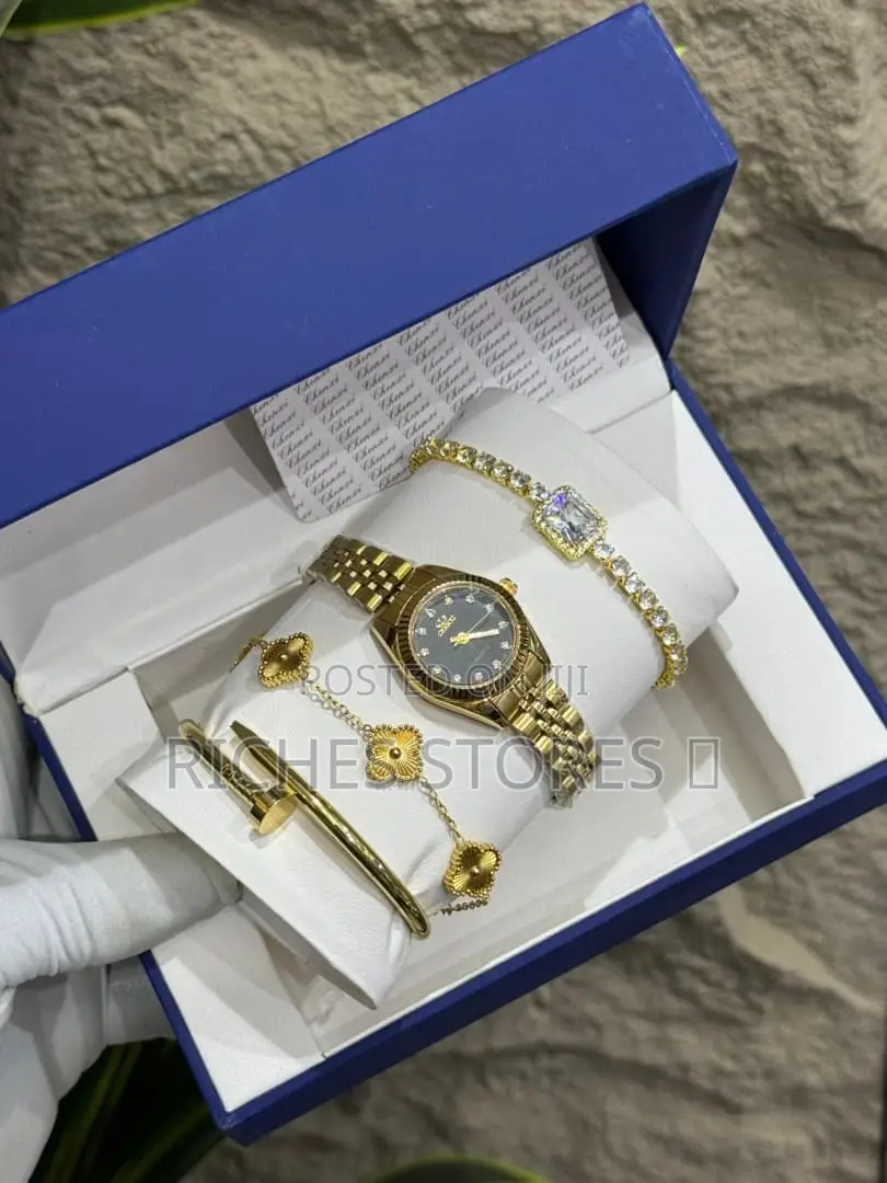 Chenxi Ladies Set With Box as Seen