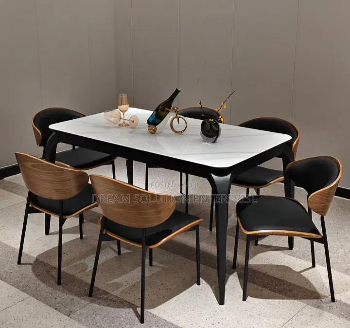 Quality Imported Dinning Table With Chairs
