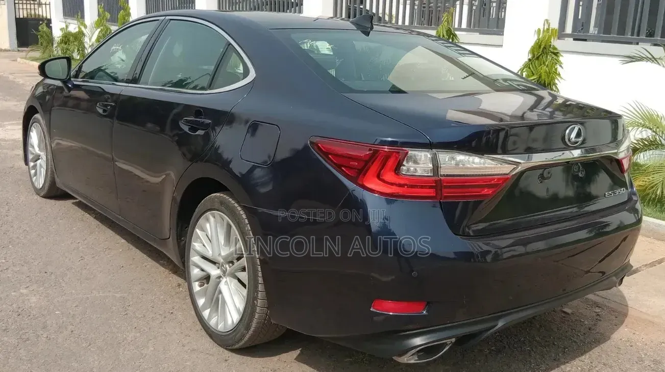 Lexus ES 350 FWD 2018 Blue