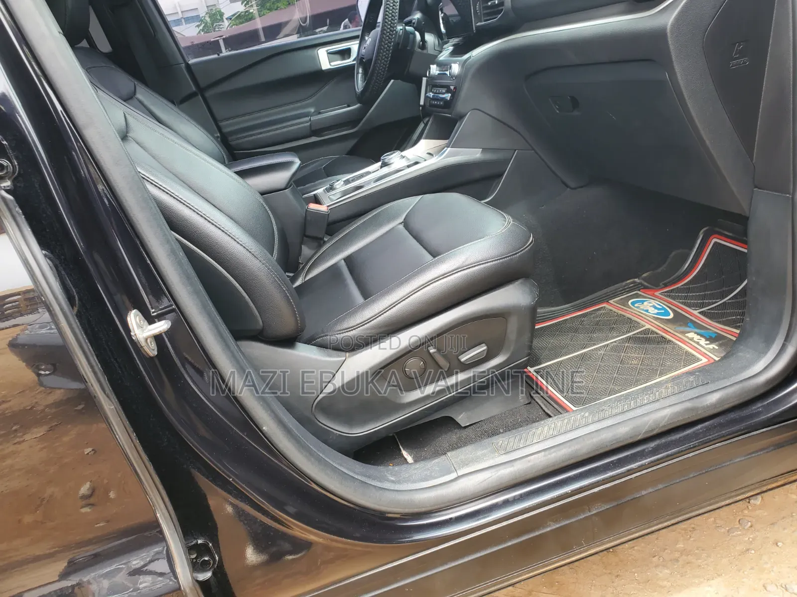 Ford Explorer 2021 Black