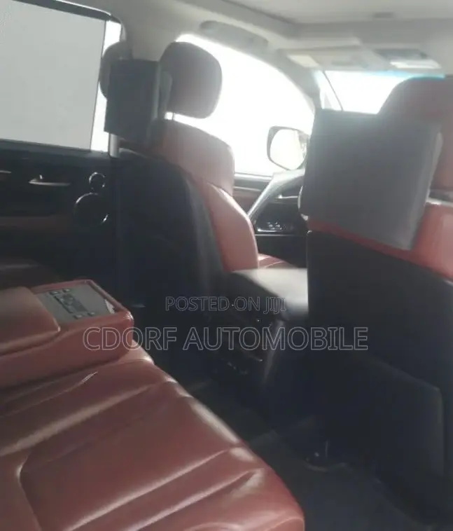 Lexus LX 570 AWD 2020 Gray