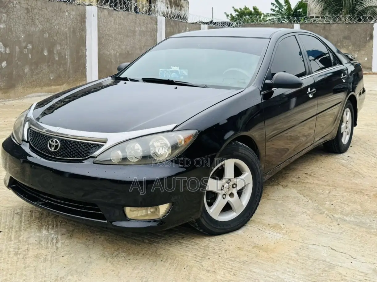 Toyota Camry 2005 Blue
