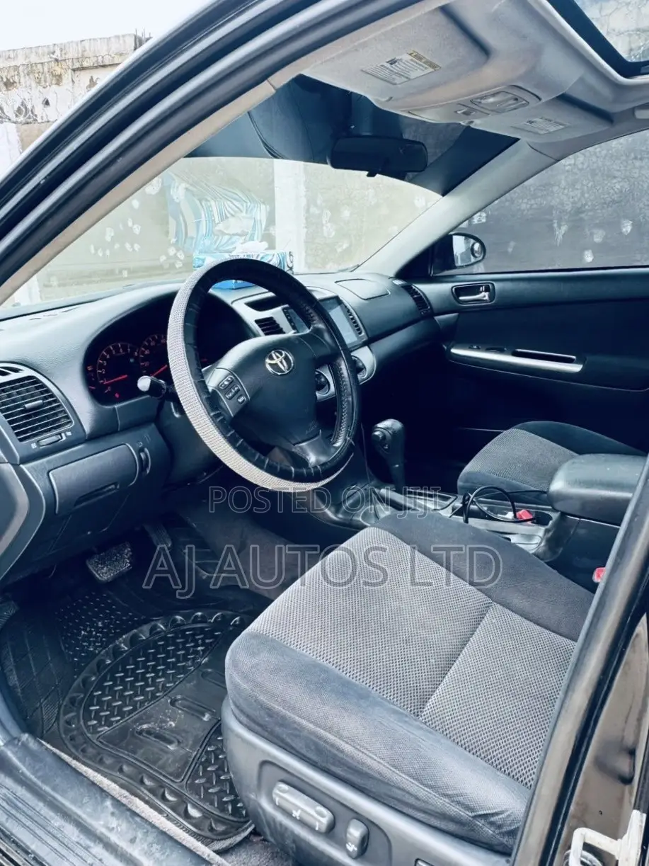 Toyota Camry 2005 Blue