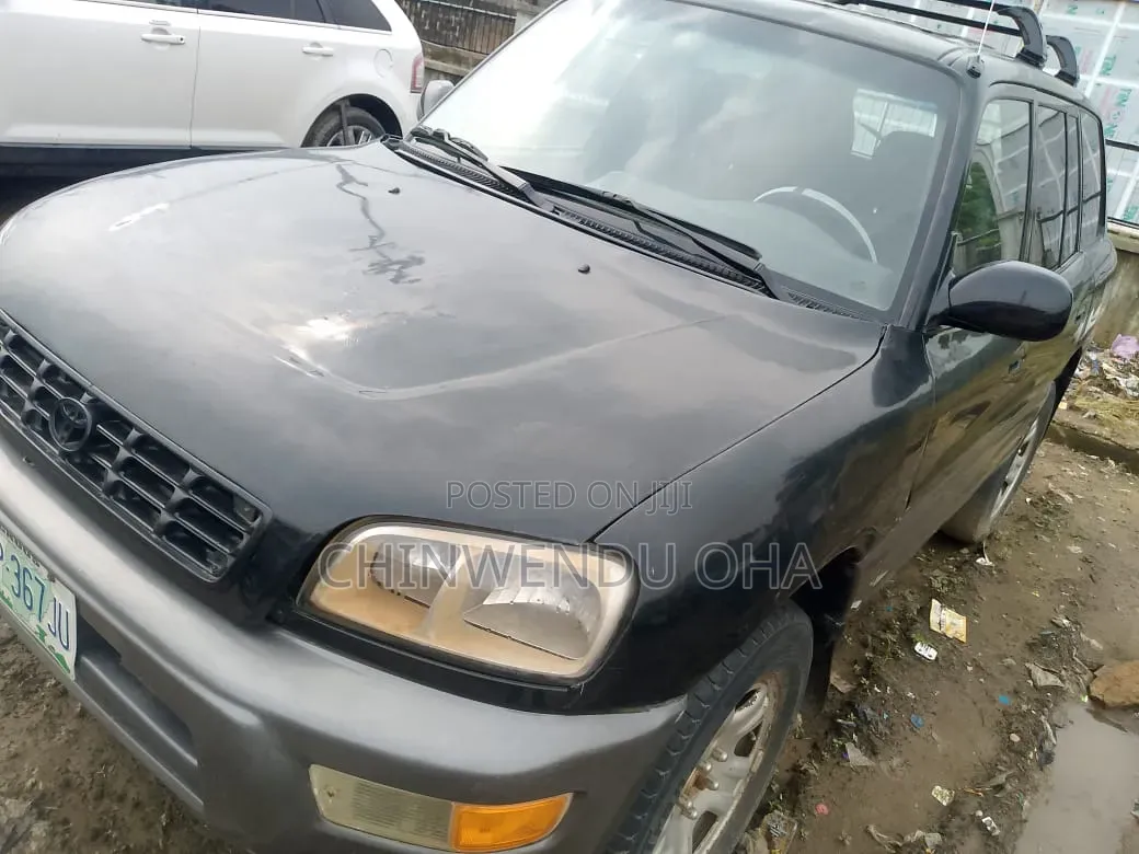 Toyota RAV4 2002 Black