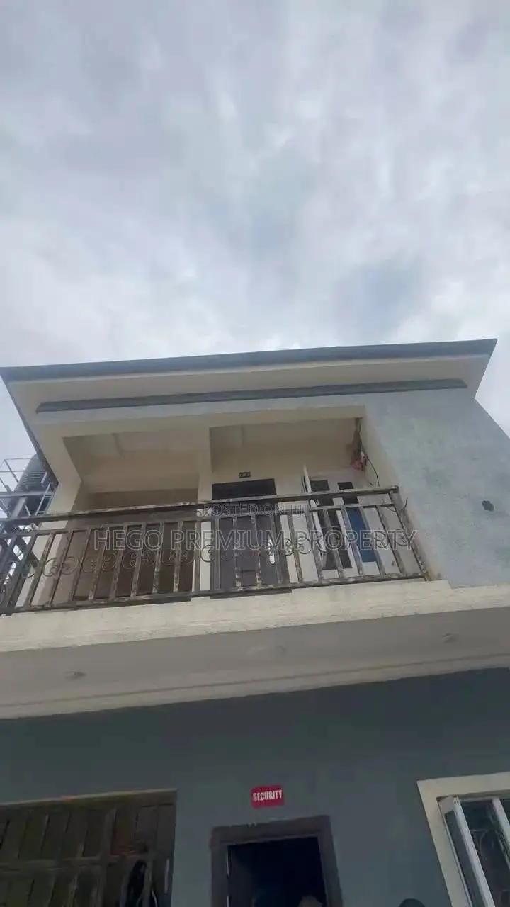 2bdrm Block of Flats in Majesty Estate, Uzoba for sale