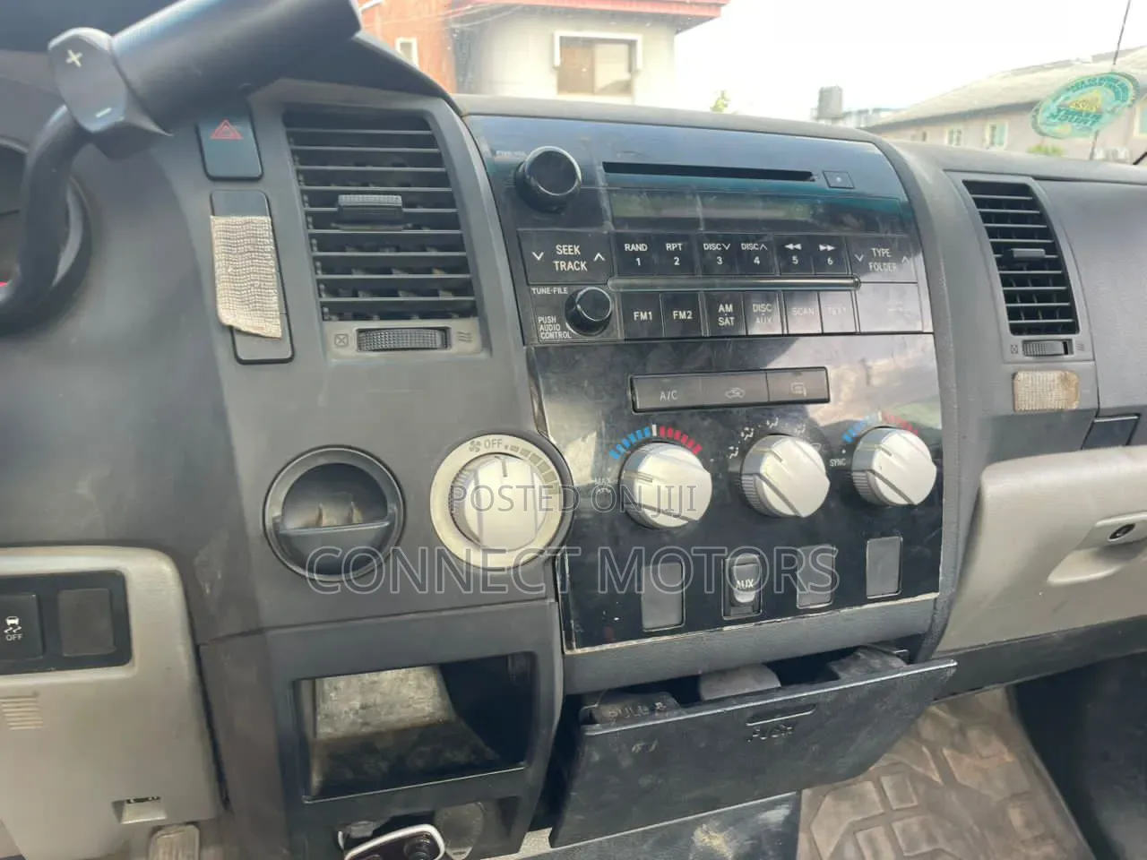 Toyota Tundra 2012 White