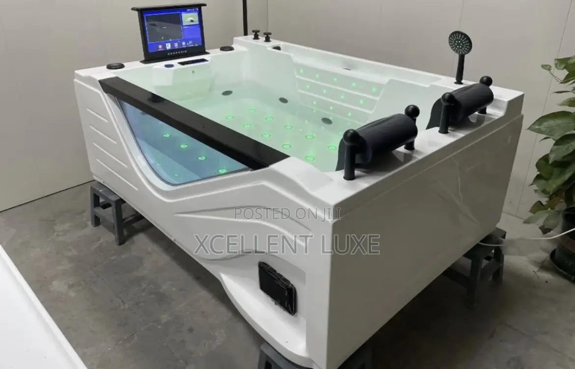 Double Jacuzzi Massage Bathtub With Tv