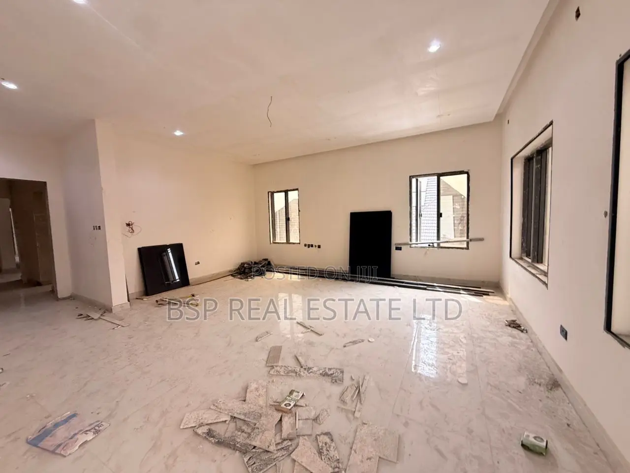 6bdrm Duplex in Wuse 2 for sale