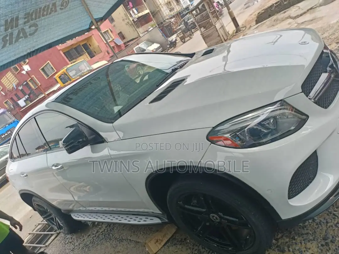 Mercedes-Benz GLE-Class AMG GLE 43 4MATIC 2017 White