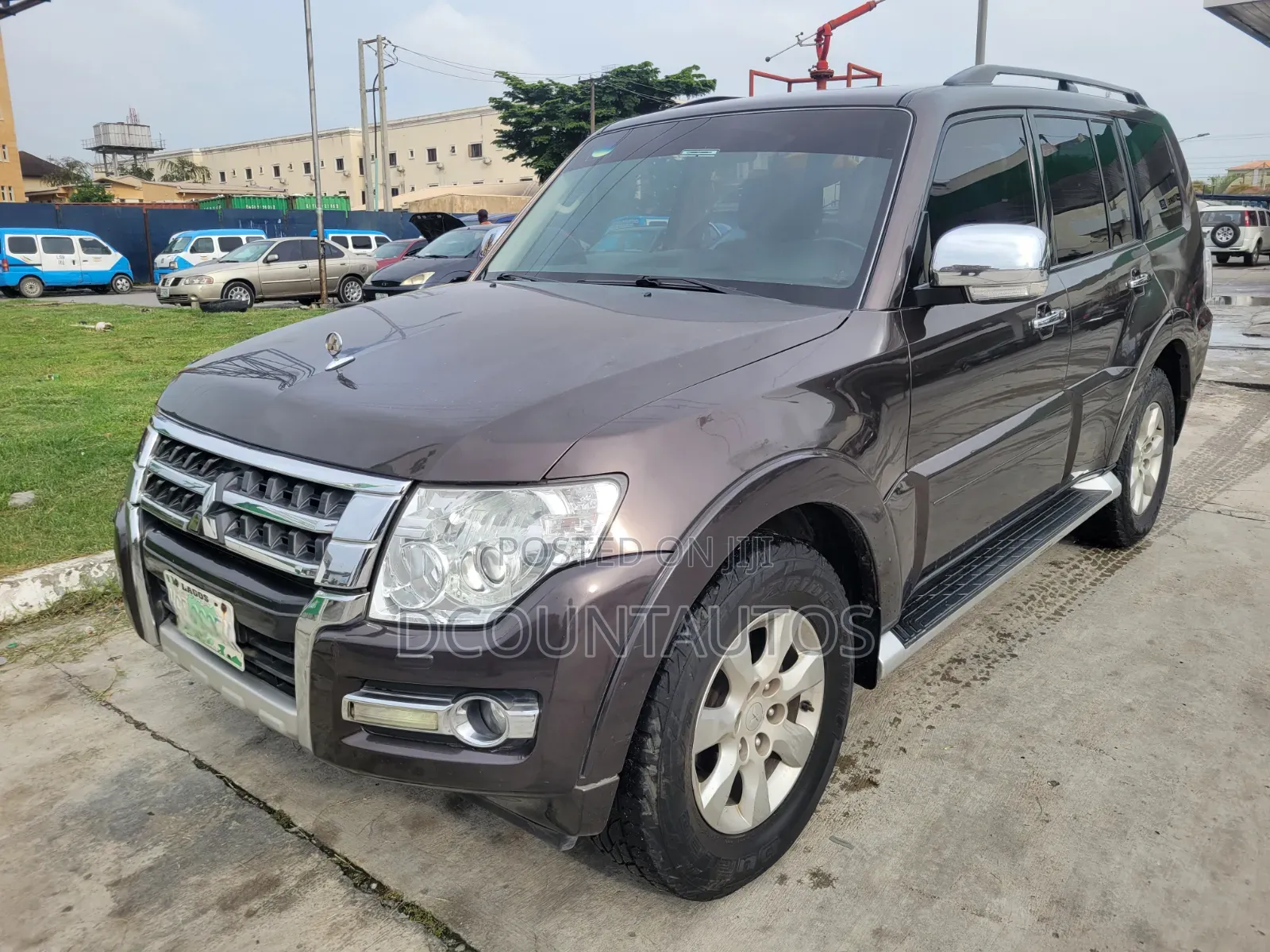 Mitsubishi Pajero V80 3.8 V6 GLS 2018 Brown