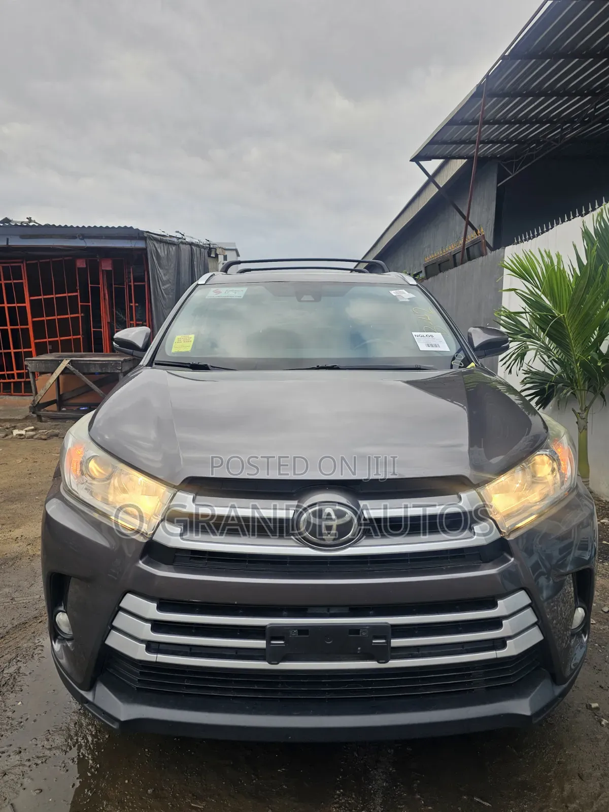 Toyota Highlander XLE 2019 Gray