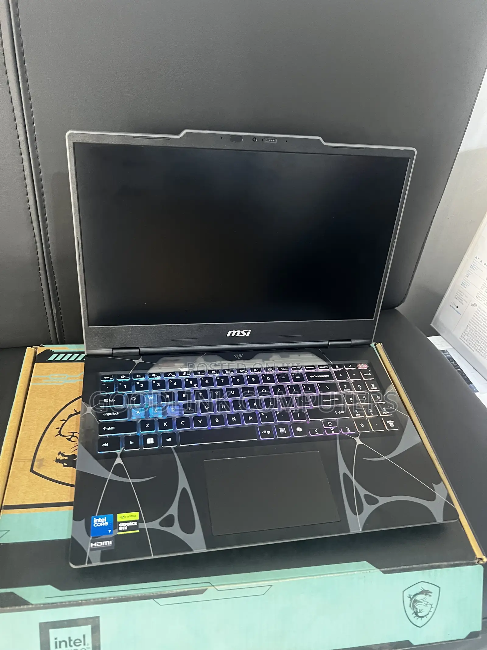 Laptop MSI Cyborg 15 16GB Intel Core Ultra 7 SSD 512GB