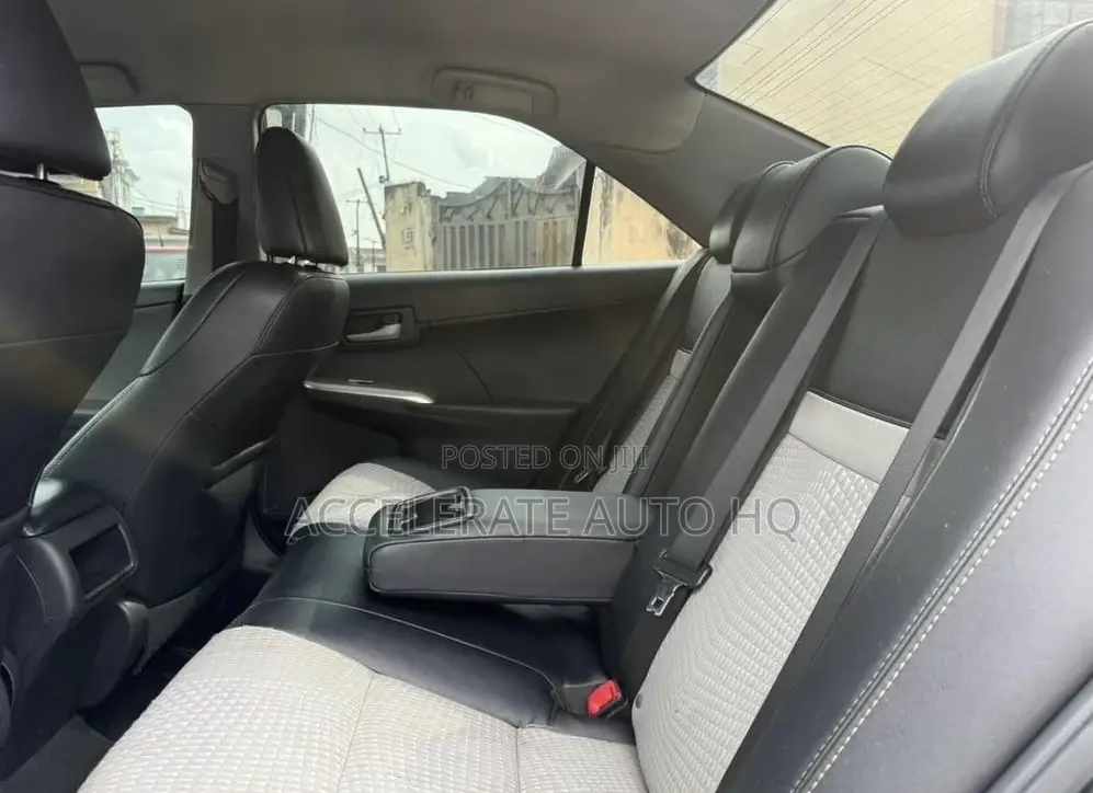 Toyota Camry SE 4dr Sedan (2.5L 4cyl 6A) 2013 Black