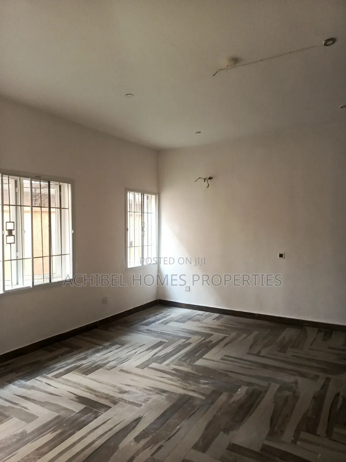 2bdrm Apartment in Near Peaceville, Lekki Phase 2 for rent