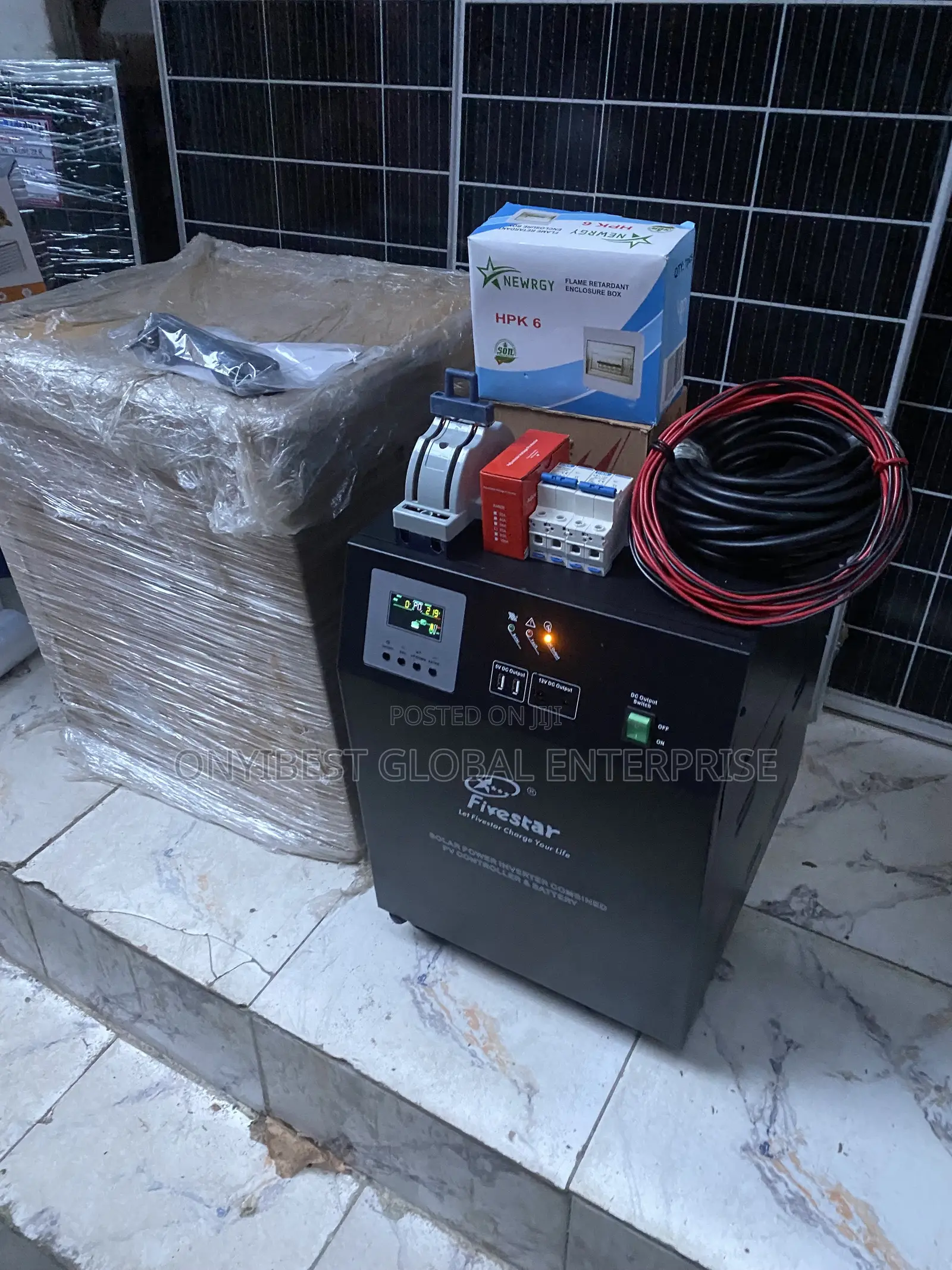 Brand New 2000w Fivestar Solar Power Generator With 3 Unit of 300watt