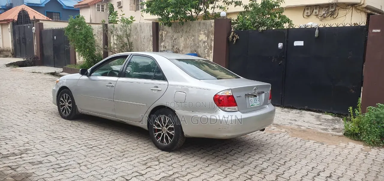 Toyota Camry 2006 Silver