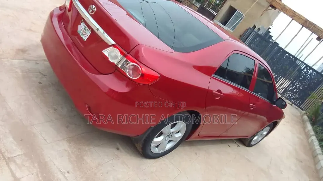 Toyota Corolla 2012 Red