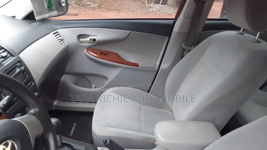 Toyota Corolla 2012 Red