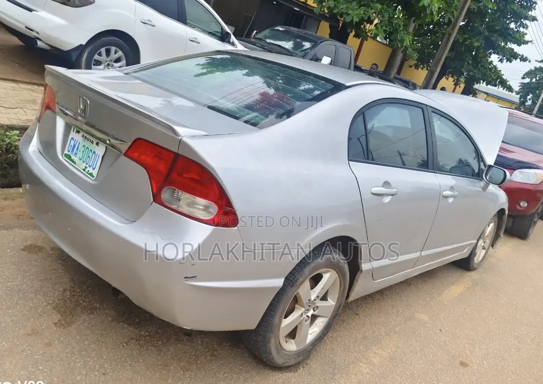 Honda Civic 2010 Silver