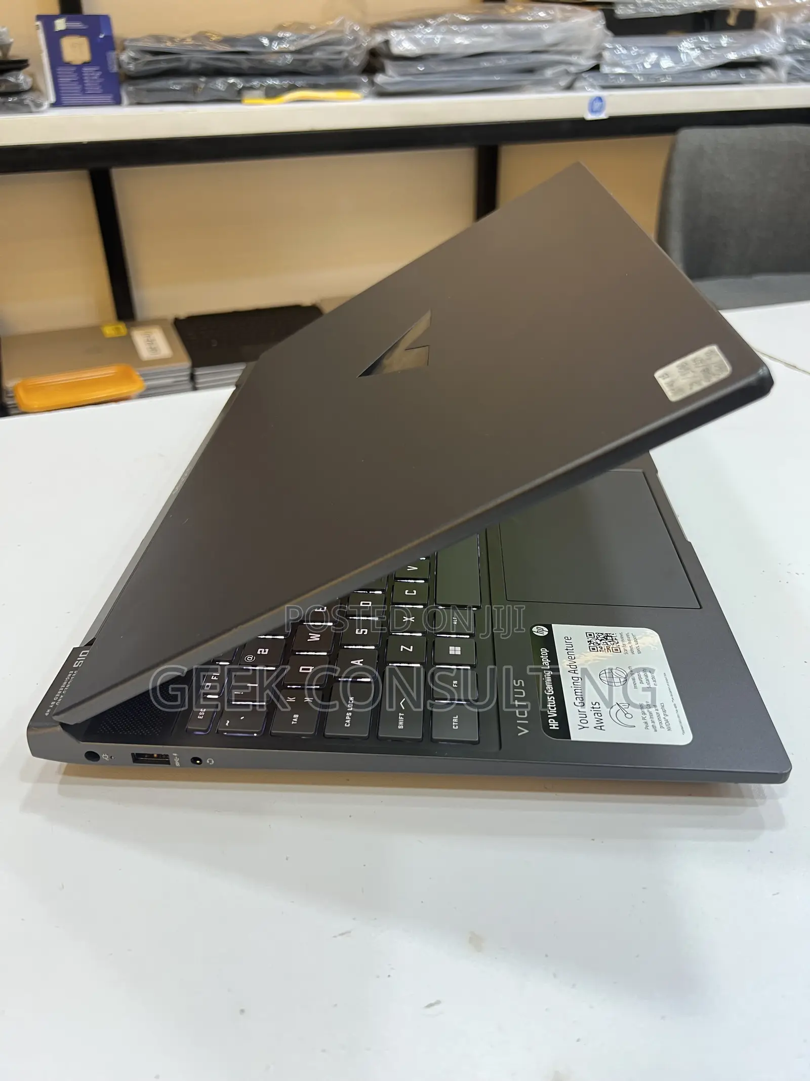 Laptop HP Victus 15 16GB AMD Ryzen 7 SSD 512GB