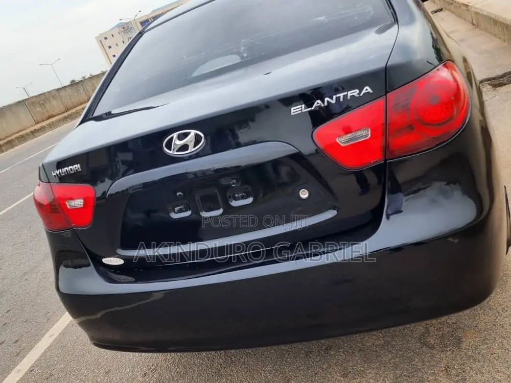 Hyundai Elantra 2010 Black