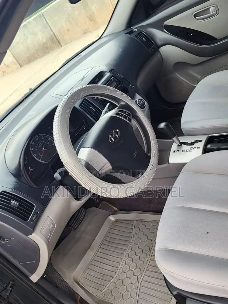 Hyundai Elantra 2010 Black