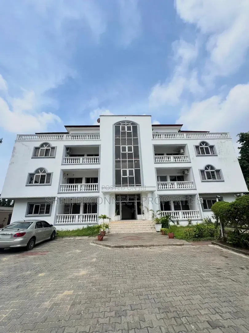 4bdrm Apartment in Lekki Phase 1 for rent