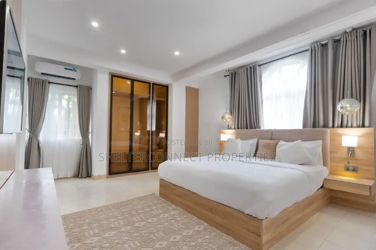 4bdrm Apartment in Lekki Phase 1 for rent