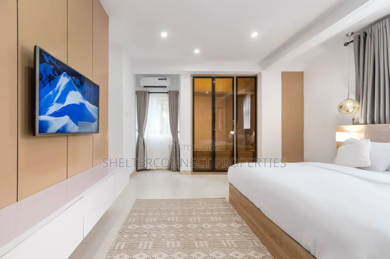 4bdrm Apartment in Lekki Phase 1 for rent