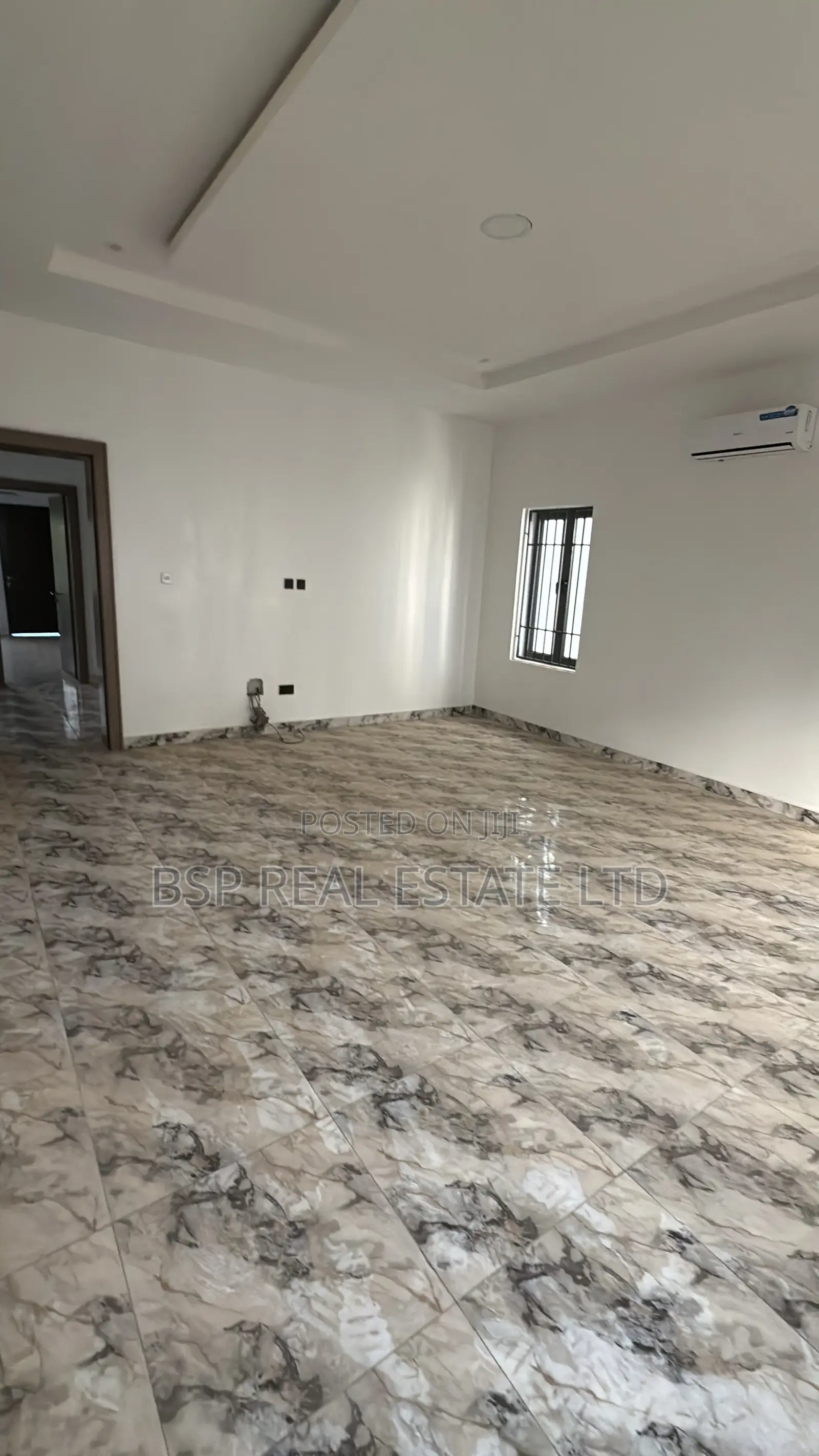 5bdrm Duplex in Kado for sale