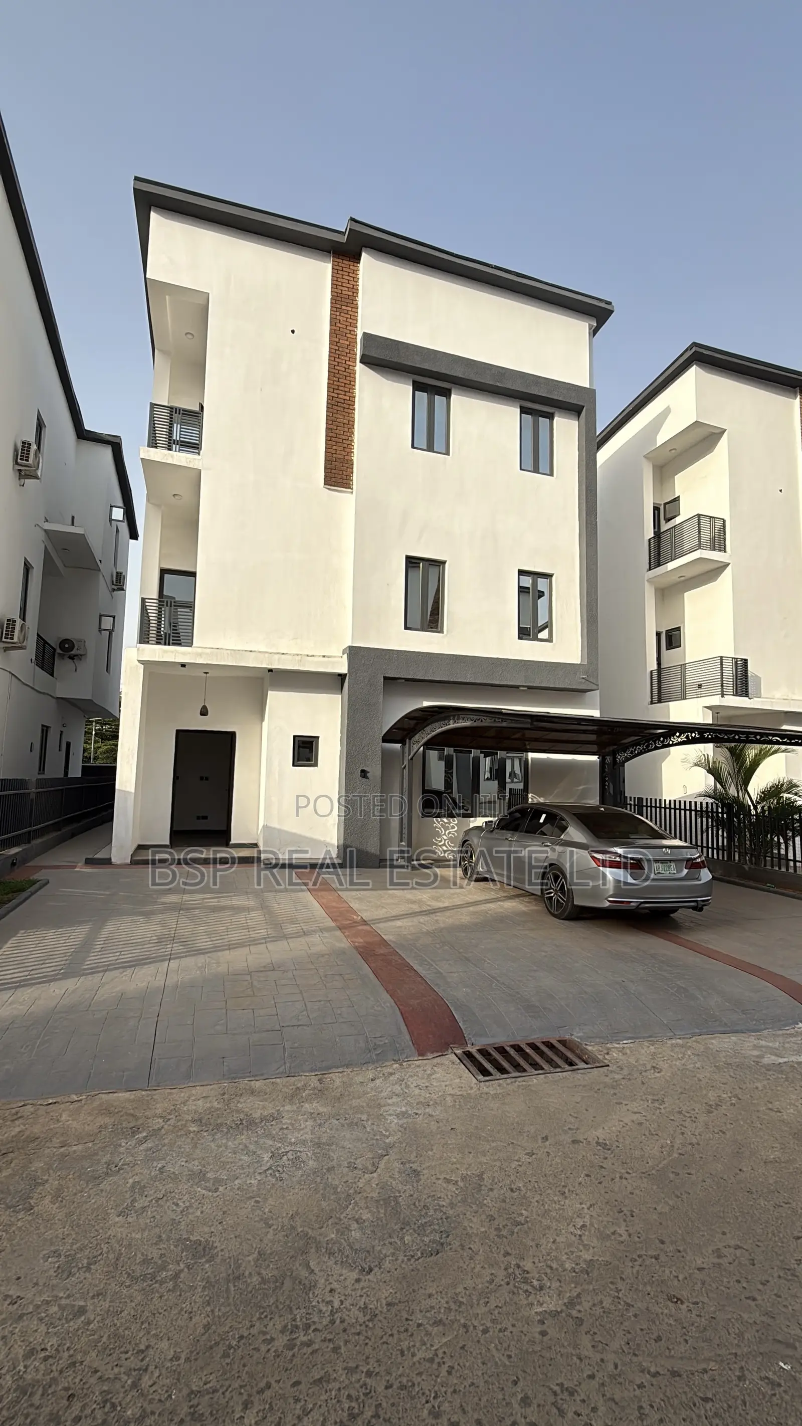 5bdrm Duplex in Kado for sale